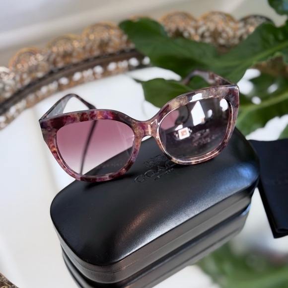 Coach Purple Sunglasses Fashion Accessories - Picture 1 of 12